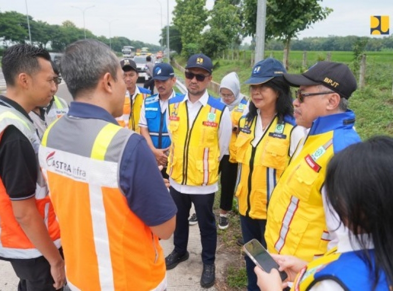 Inspeksi Ruas Tol di Jawa Barat, Wamen PU Diana: Paling Penting Keselamatan Pengguna Jalan